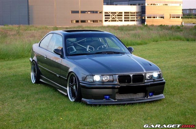 one of the cleanest E36 i have seen