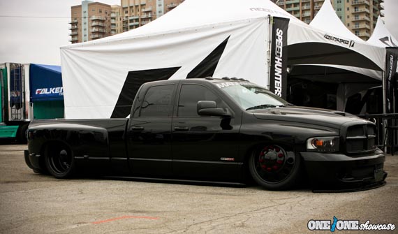 But really the only slammed truck I've seen lately that I like was this one