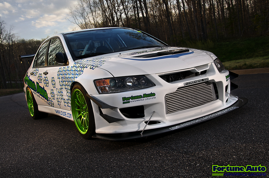 This Evo is realy good looking i realy like the gold heatshield in the